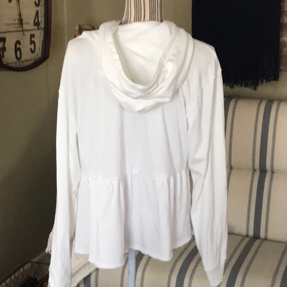 AmericanEagle hoodie - Picture 2 of 2